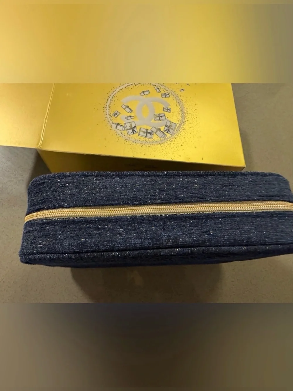 Chanel Beaute GWP✨🖤💙Navy Cosmetic Case with Gold Logo Accent